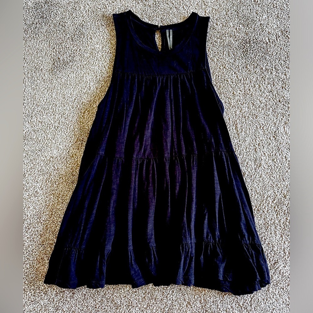 Anthropologie Women's Black Flouncy Tank Top